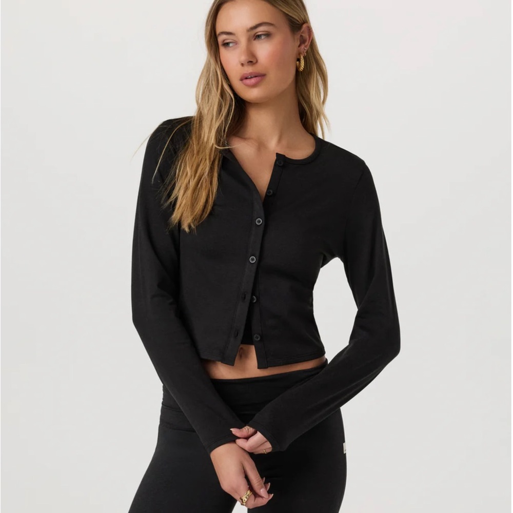 Vuori Halo Cardigan In Black